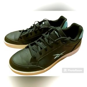 Reebok Sneakers- Sz. 8
